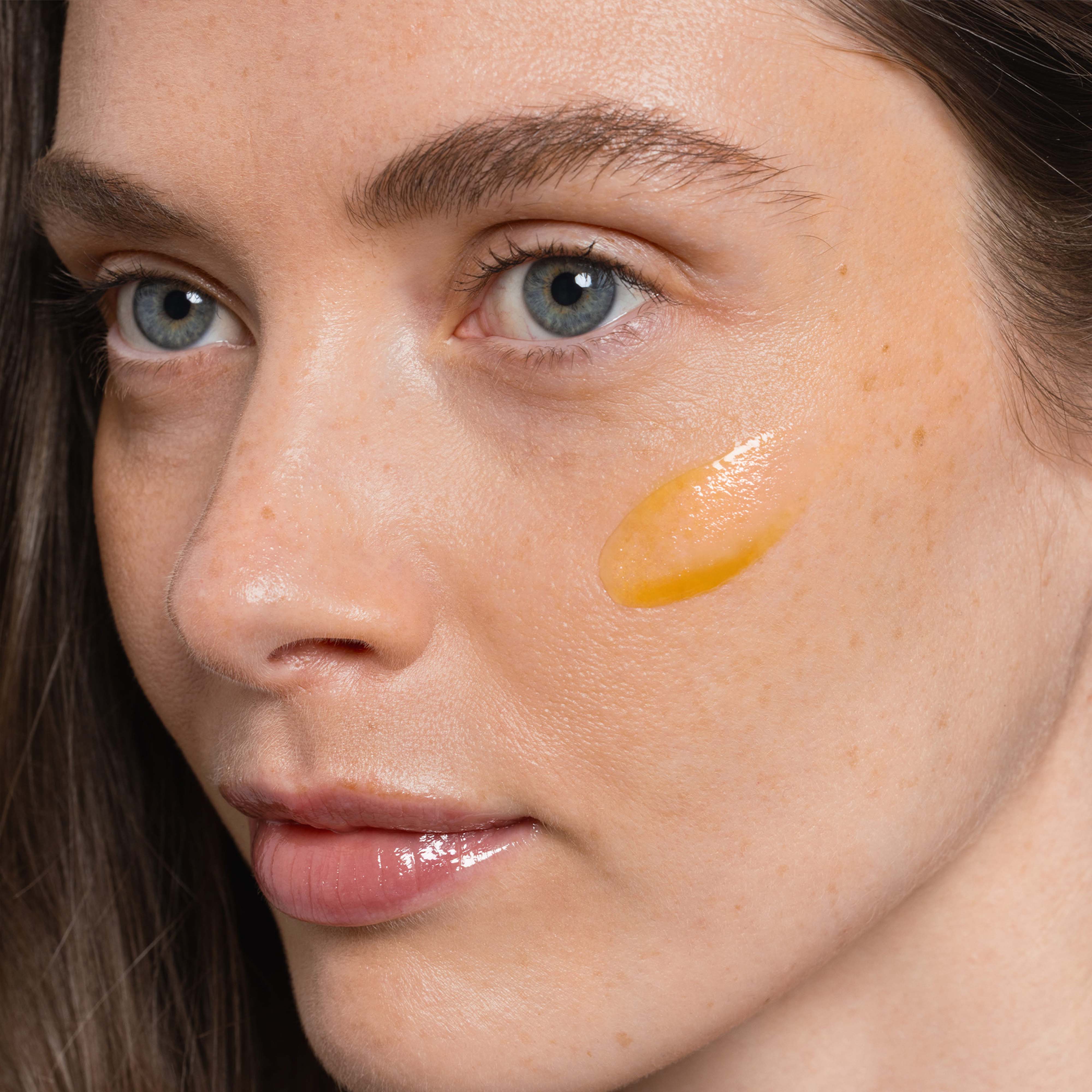 BOOSTER SERUM WITH 30% VITAMIN C